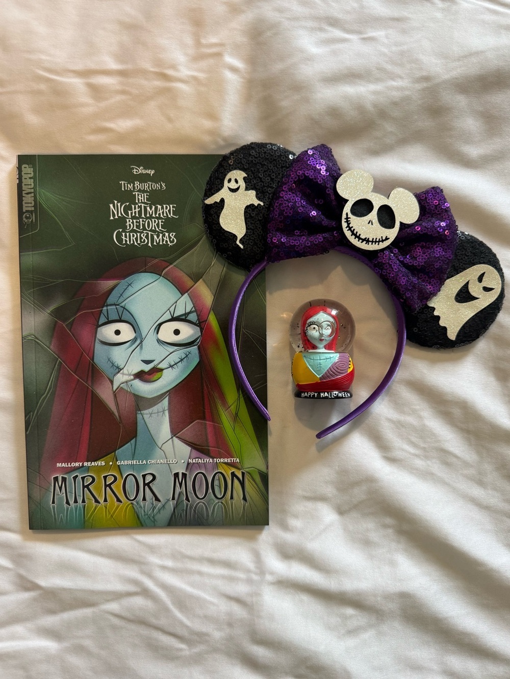 Disney Kids' The Nightmare Before Christmas Purple Headband, snowglobe and book